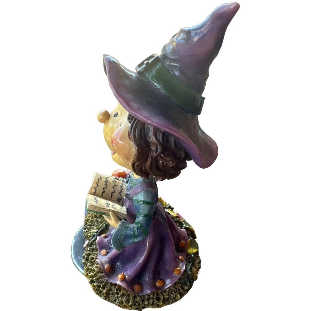 Smiling Witch Bobble Head Ceramic Figurine w/Pumpkin Multicolored 6" Tall - Picture 4 of 10